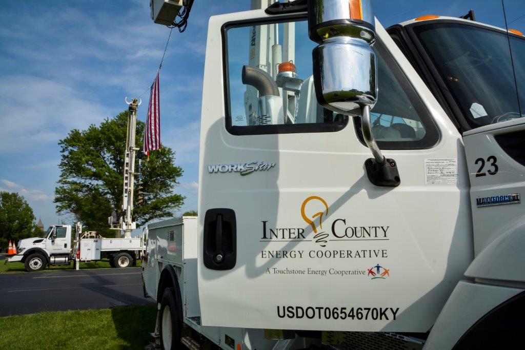 https://www.intercountyenergy.net/sites/default/files/hero_images/ICE%20Truck_0.jpg